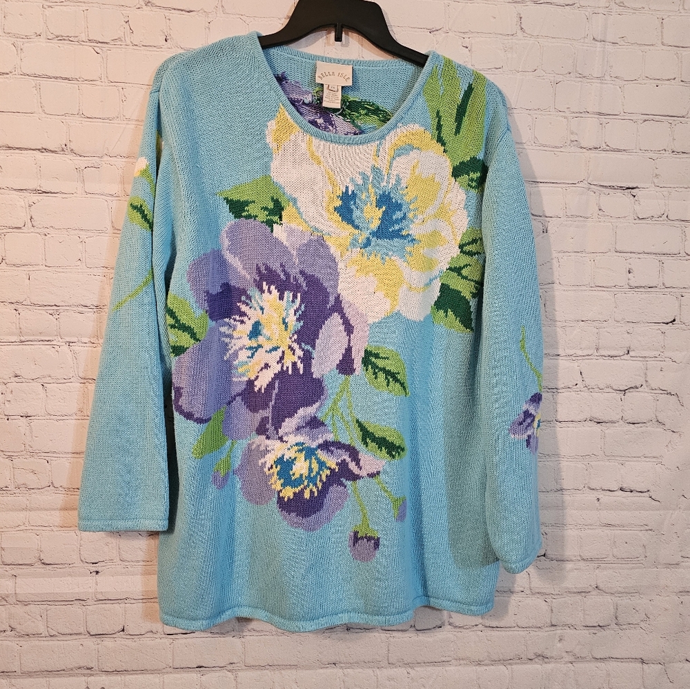 Belle Isle pullover sweater
